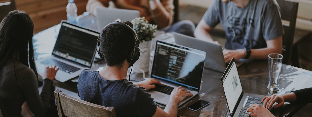 AIを活用したビジネス相談・コンサルティング